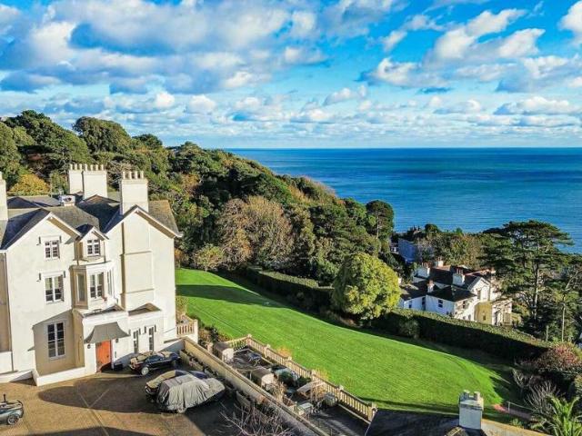 3 bedroom apartment for sale