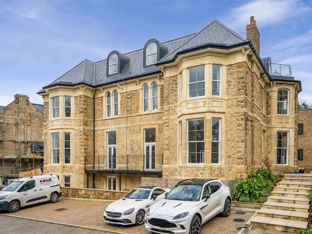 3 bedroom apartment for sale