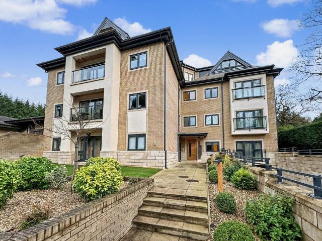 3 bedroom apartment for sale