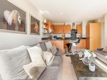 3 bedroom apartment for sale