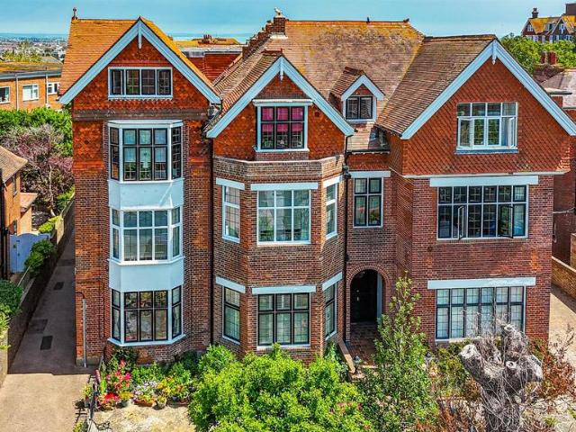 3 bedroom apartment for sale