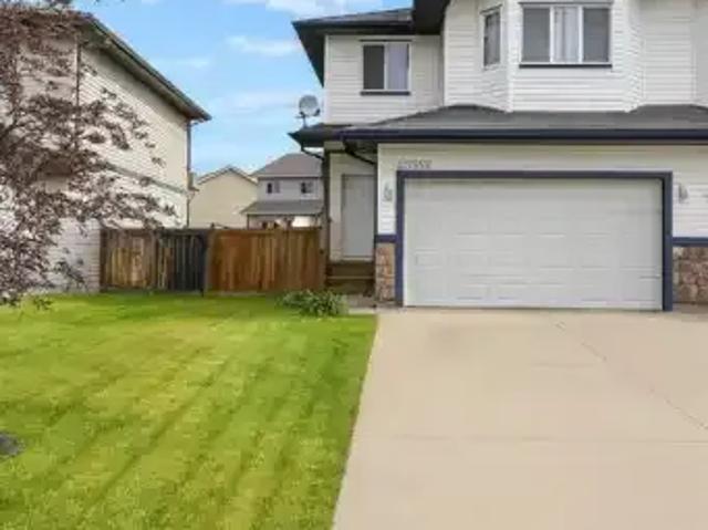 3 Bedroom Apartment Grande Prairie AB LS105269550