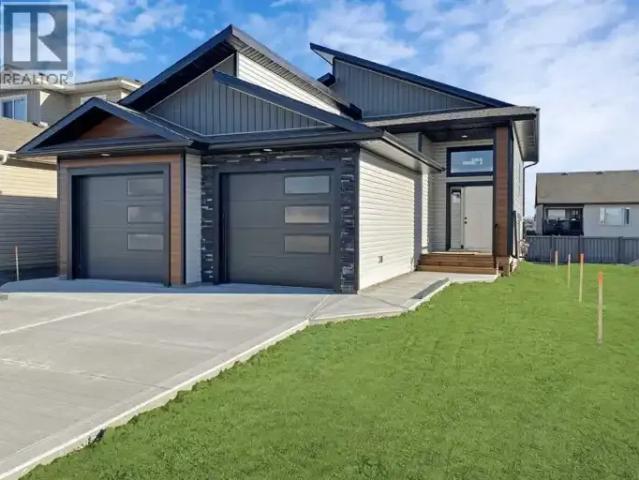 3 Bedroom Apartment Grande Prairie AB 105249091