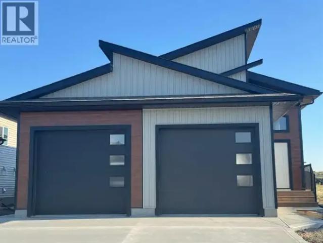 3 Bedroom Apartment Grande Prairie AB 105269589
