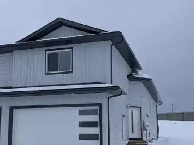 3 Bedroom Apartment Grande Prairie AB 105653887