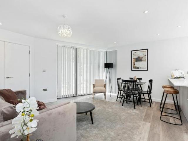 3 Bedroom Apartment Harrow Harrow 73598582