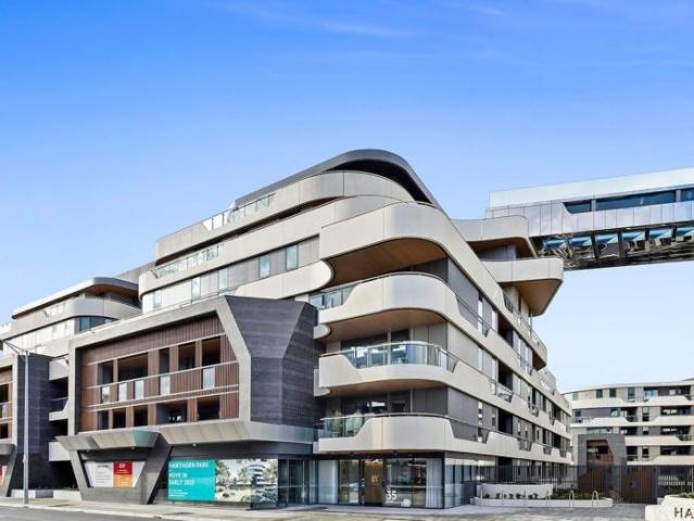 3 Bedroom Apartment Hawthorn East VIC 101583609