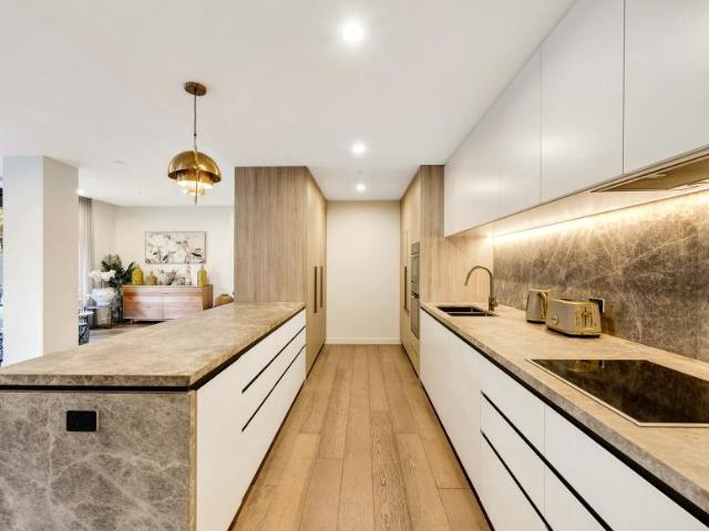 3 Bedroom Apartment Hawthorn VIC 101611963