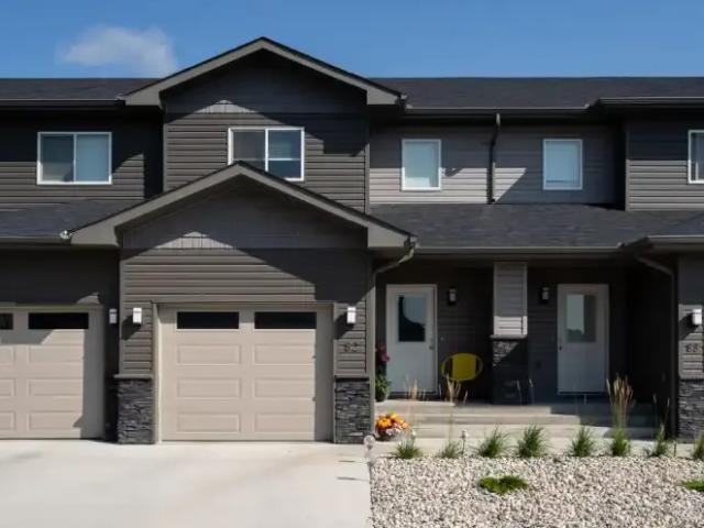 3 Bedroom Apartment Headingley MB 104971887