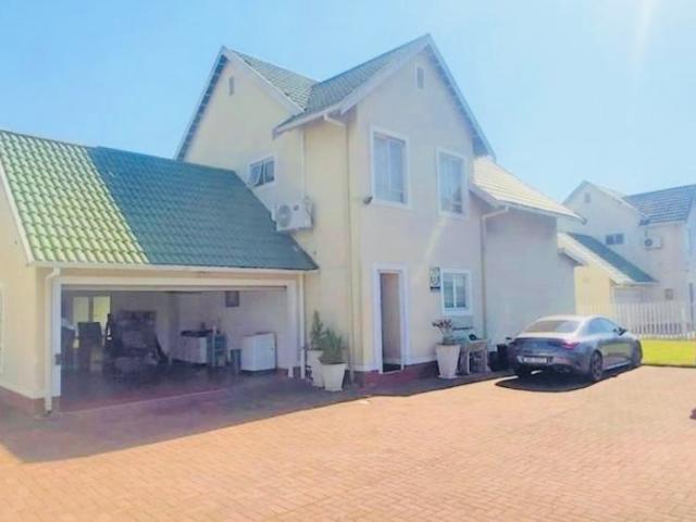 3 Bedroom Apartment in Mount Edgecombe