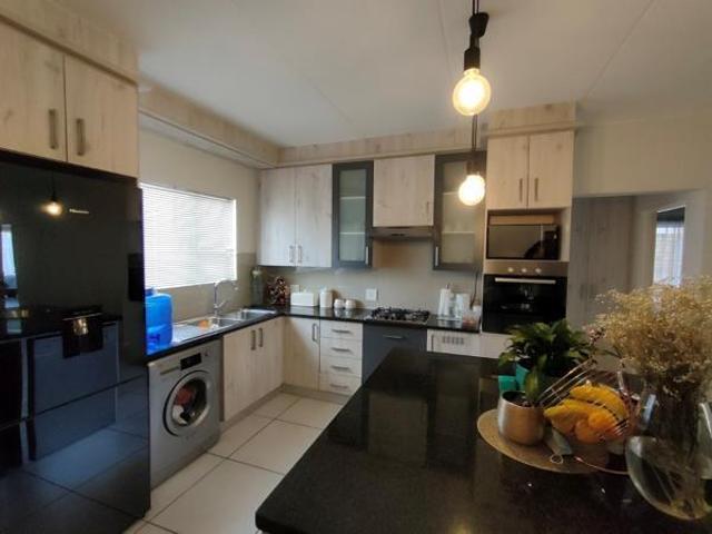 3 Bedroom Apartment in North Riding