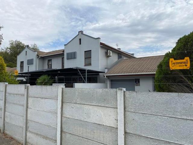 3 Bedroom Apartment in Northern Paarl