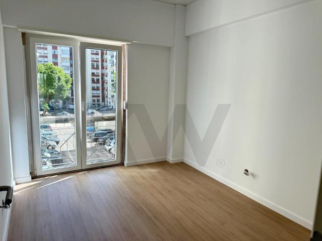 3 bedroom apartment in Oeiras | With elevator