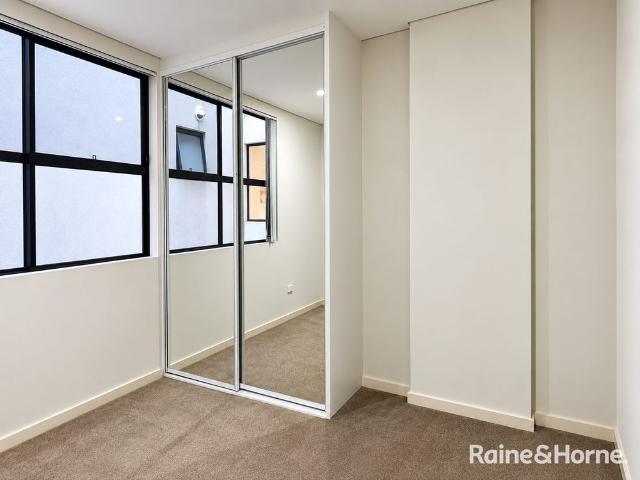 3 Bedroom Apartment In A Great Location!