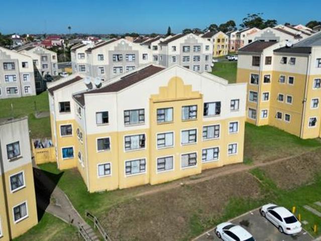 3 Bedroom Apartment in Amalinda