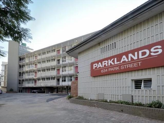 3 Bedroom Apartment in Arcadia