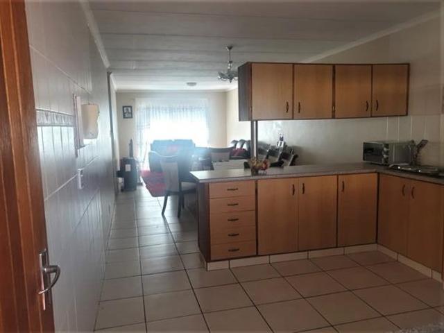 3 Bedroom Apartment in Bela Warmbaths