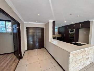3 Bedroom Apartment in Benmore Gardens