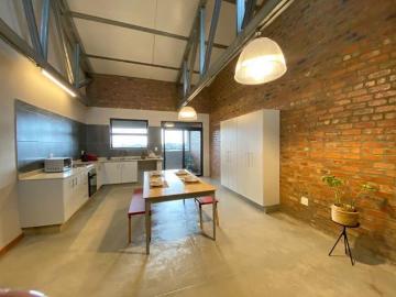 Apartment to rent in Braamfontein - Balcony
