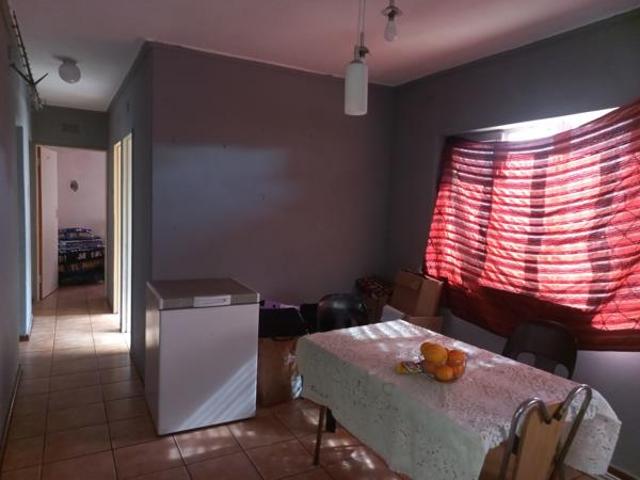 3 Bedroom Apartment in Brackenham