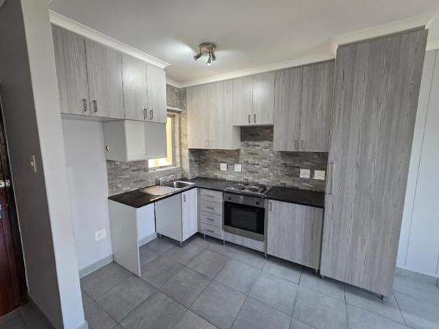 3 Bedroom Apartment in Chase Valley Downs