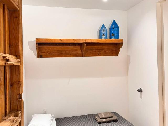 3 Bedroom Apartment in City Center, Valencia Amsterdam Apartments for Rent