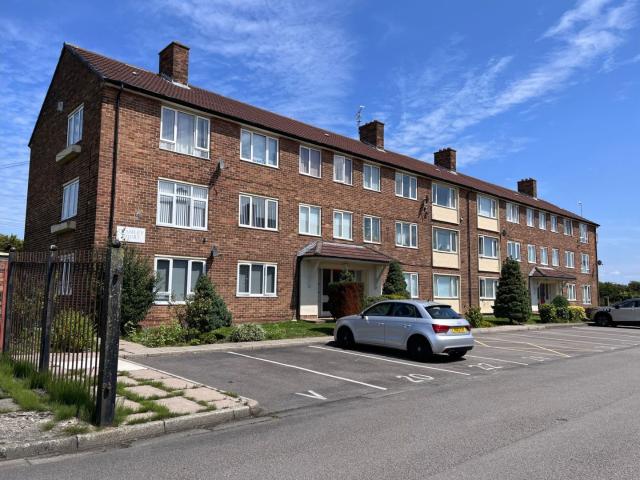 3 bedroom apartment in Clamley Court, Liverpool, L24 6SD