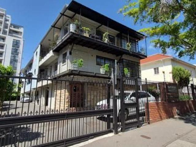 3 Bedroom Apartment in Claremont