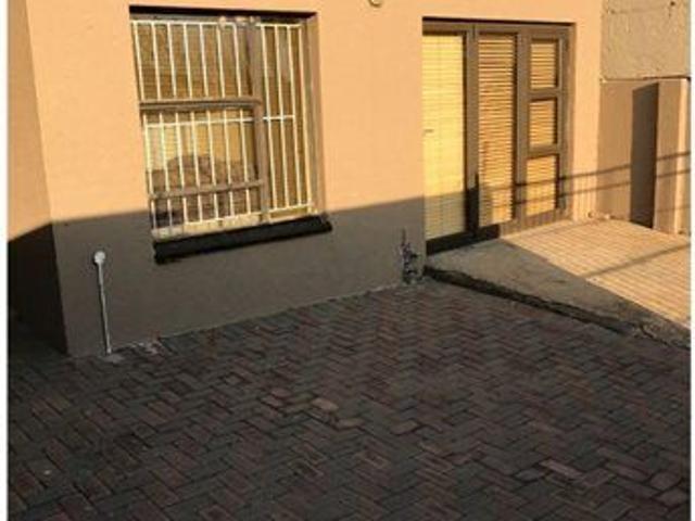3 Bedroom Apartment in Diepkloof