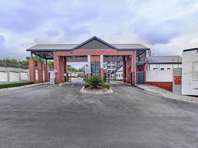 3 Bedroom Apartment in Douglasdale
