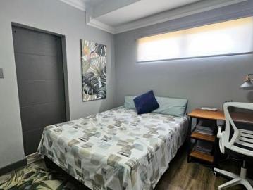 3 Bedroom Apartment in El Toro Park