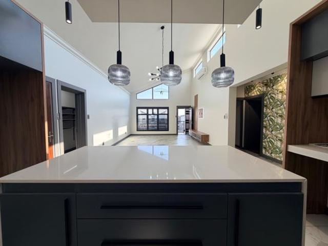 3 Bedroom Apartment in El Toro Park