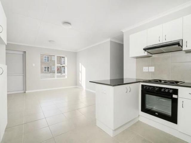 3 Bedroom Apartment in Fairview