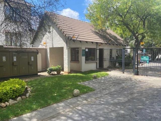 3 Bedroom Apartment in Ferndale