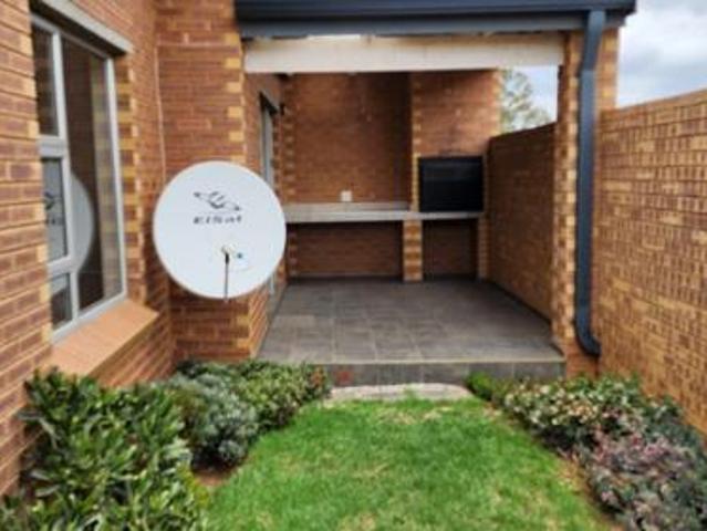 3 Bedroom Apartment in Glen Marais