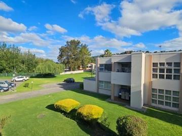 3 Bedroom Apartment in Glenanda