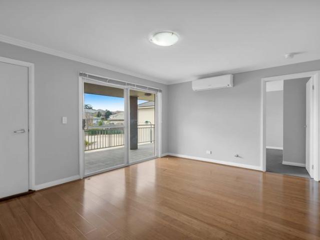 3 Bedroom Apartment in Great Location!