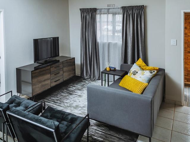 3 Bedroom Apartment in Kenleaf