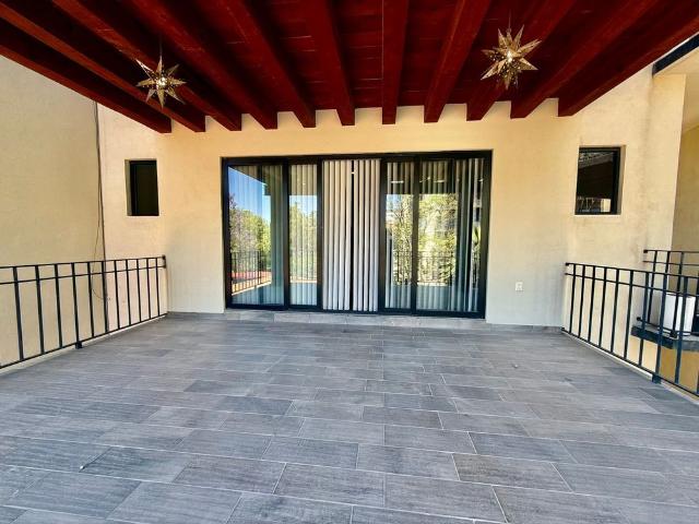 3 Bedroom Apartment in La Escondida | Garden Views & Long Term Rental