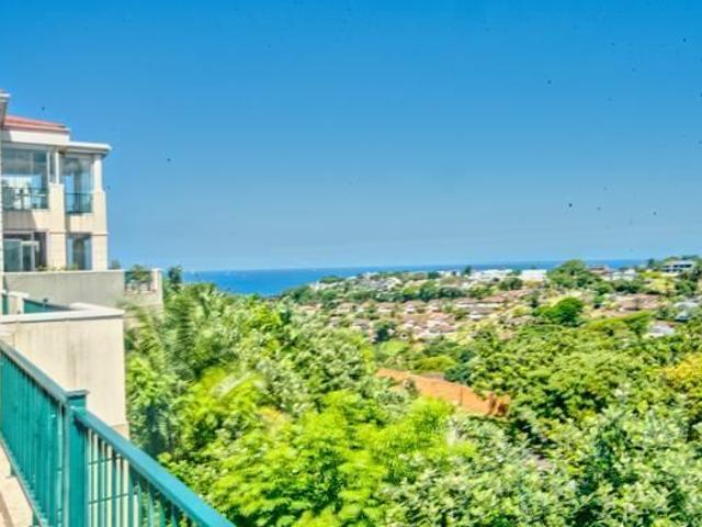 3 Bedroom Apartment in La Lucia