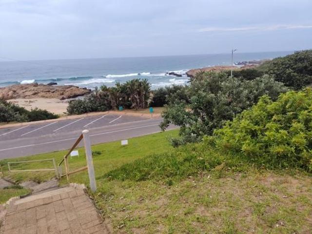 3 Bedroom Apartment in Lawrence Rocks