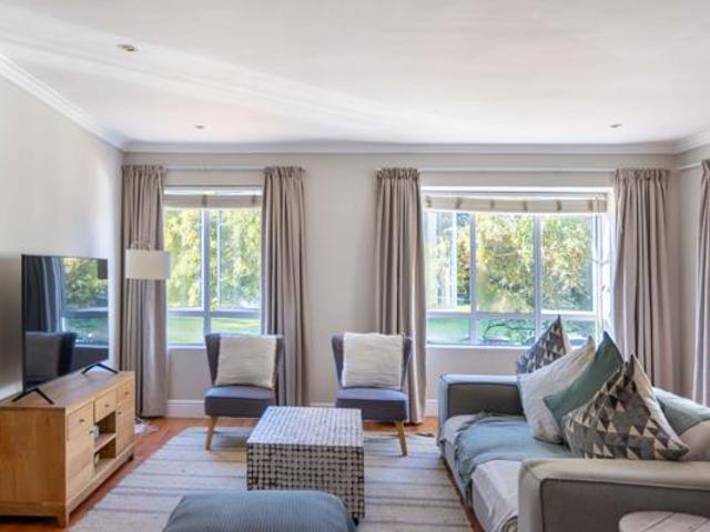 3 Bedroom Apartment in Leisure Isle