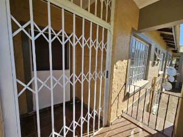 3 Bedroom Apartment in Louis Trichardt