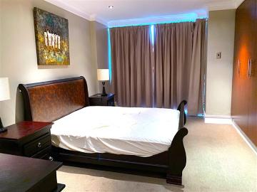 3 Bedroom Apartment in Point Waterfront