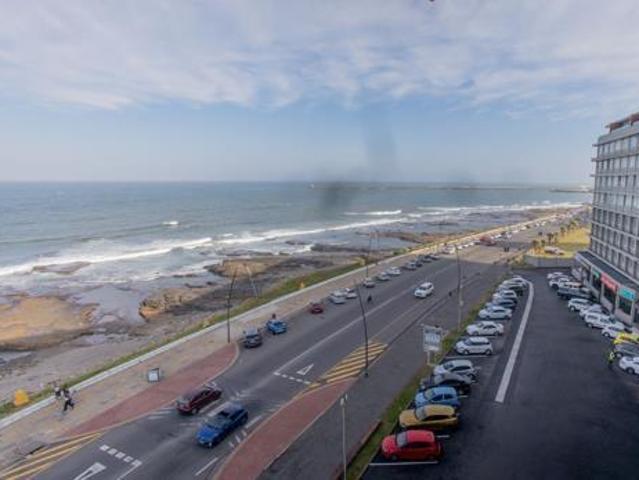 3 Bedroom Apartment in Quigney