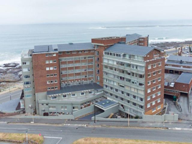 3 Bedroom Apartment in Quigney