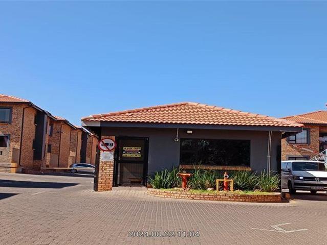 3 Bedroom Apartment in Rynfield