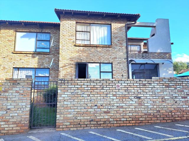3 Bedroom Townhouse in Rangeview