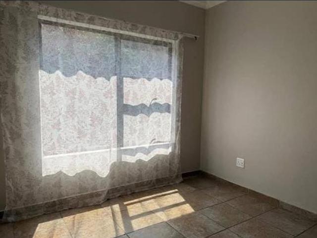 3 Bedroom Apartment in Schoemansville