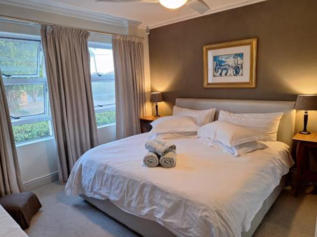 3 Bedroom Apartment in Seaside Longships